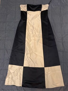 Jessica McClintock black and gold strapless midi dress #formal #eveningwear
